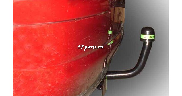 Фаркоп для Nissan Tiida седан 2004-2014
